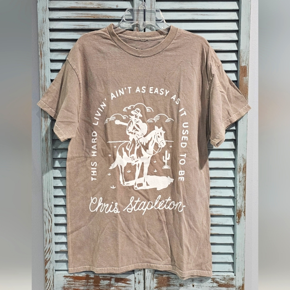 NWOT CHRIS STAPLETON Lincensed Size M Vintage Style Distressed Dyed Grunge Tee